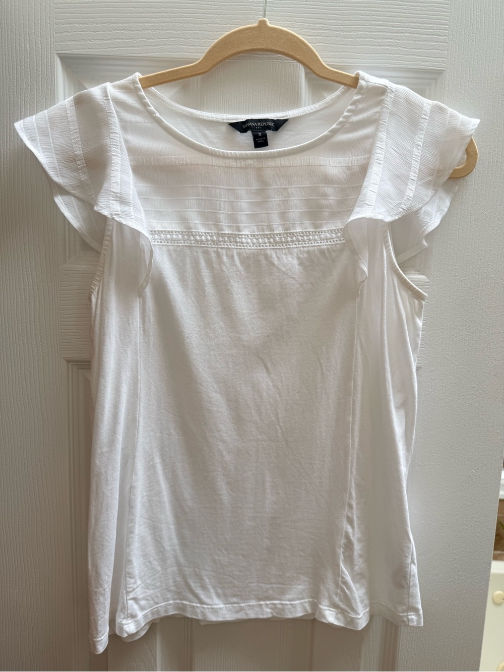 Banana Republic White Ruffle Sleeve Camisole
